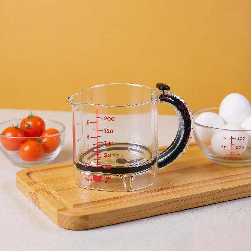 🍳 4-in-1 Adjustable Measuring Cup – Precision, Simplicity, and Clean Cooking