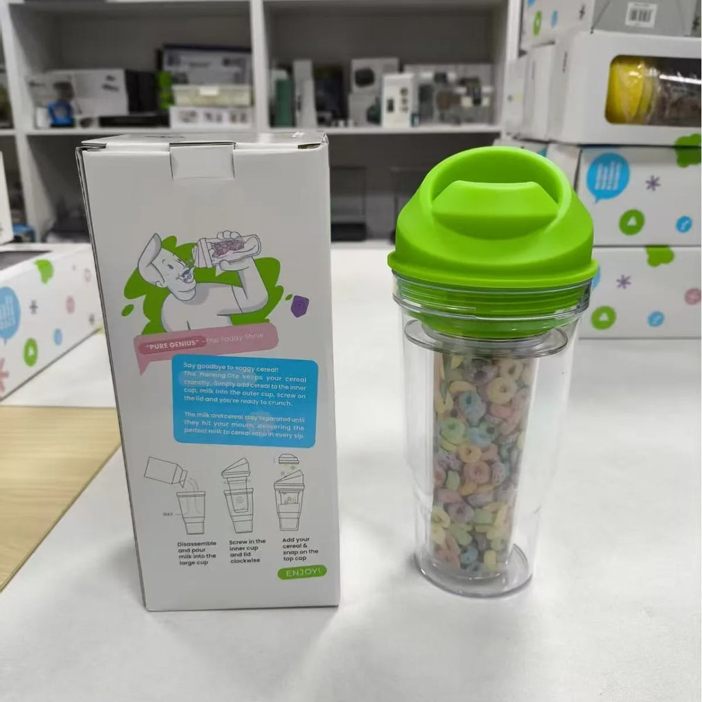 🥛 CrunchCup™ – Cereal & Milk On-The-Go, Perfectly Fresh Every Sip!